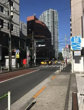 インぺリアル六本木2ビルの外観