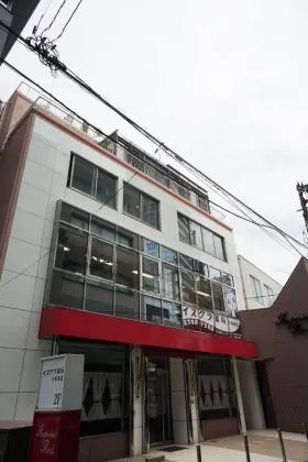 栗山ビルの外観