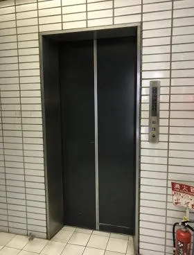 六本木東海ホワイトビルの外観