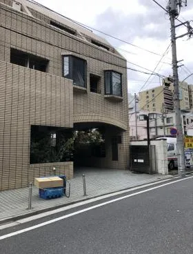 エフ六本木の外観