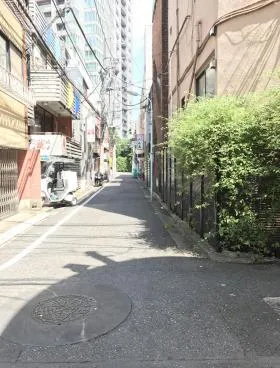 六本木プチビルの外観