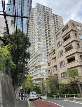 六本木Uビルの外観
