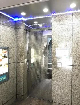 六本木日栄ビルの外観