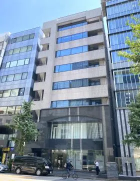 メディックスビルの外観