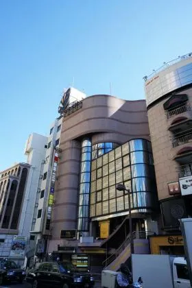 秀栄ビルの外観