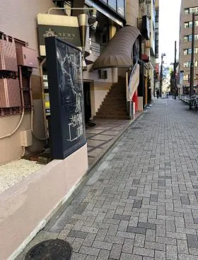 秀栄ビルの外観