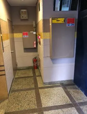 秀栄ビルの外観