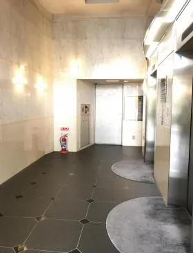 イドムコ中野ビルの外観
