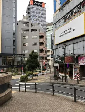 HEIBON六本木ビルの外観