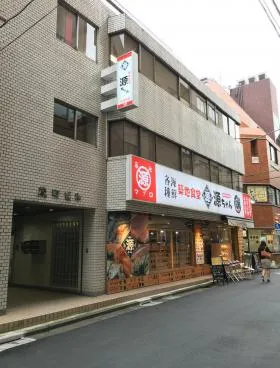 蔵町ビルの外観