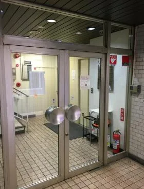 蔵町ビルの外観