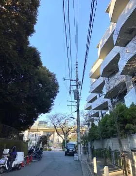 NK青山ホームズビルの外観