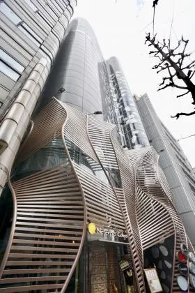 DEAR西麻布ビルの外観