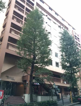 麻布エンパイアマンションの外観