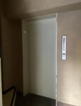 新八光ビルの外観