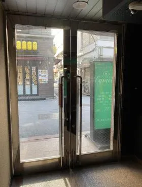 新八光ビルの外観