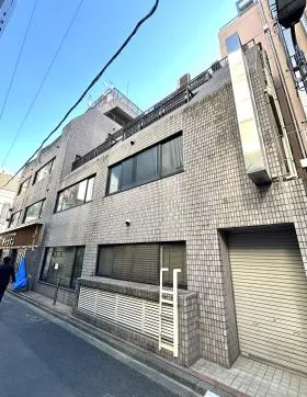 新八光ビルの外観