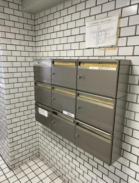 ハレのぐちビルの外観