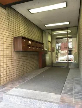 麻布キングダムビルの外観