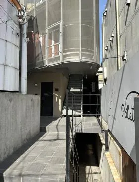 西麻布エフティーセカンドビルの外観