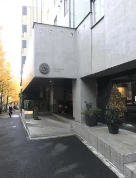 ホテル&レジデンス六本木の外観