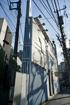 Barbizon51の外観
