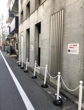 Barbizon51の外観