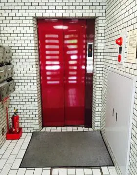 ストーク西麻布ビルの外観