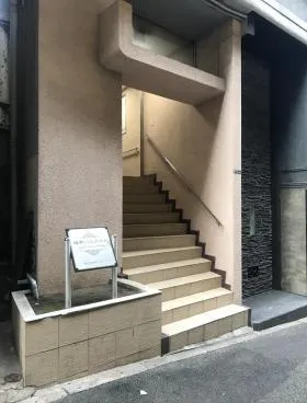 麻布パレスビルの外観