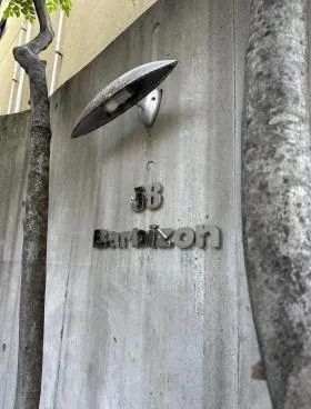 Barbizon58の外観