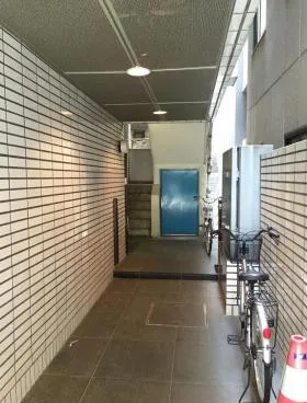 NOVEL WORK AKIHABARA (旧:コマツビルの外観