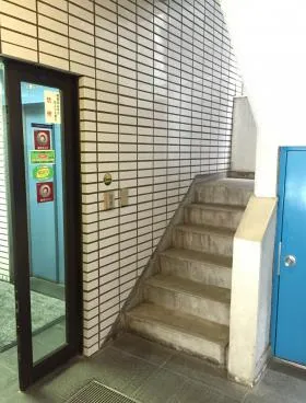 NOVEL WORK AKIHABARA (旧:コマツビルの外観