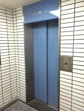 NOVEL WORK AKIHABARA (旧:コマツビルの外観