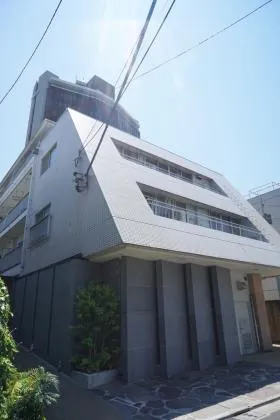 HOWA西麻布ビルの外観