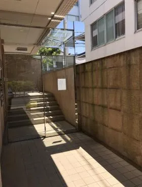 HOWA西麻布ビルの外観