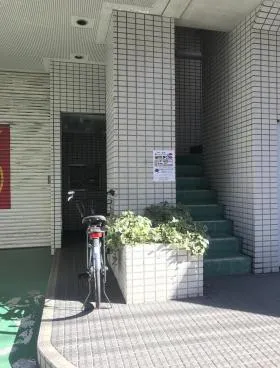 広部ミヤケビルの外観