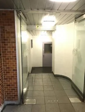サンライズ六本木ビルの外観