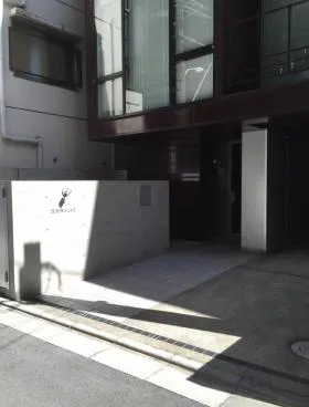 西麻布3243ビルの外観