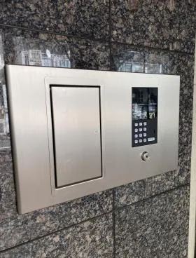 エスナ六本木の外観