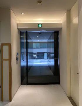 トレランス銀座ビルの外観