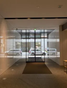トレランス銀座ビルの外観