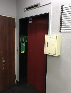 梅田ビルの外観