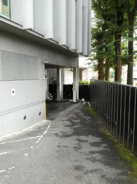 ルネ青山ビルの外観