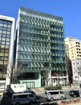 ルネ青山ビルの外観