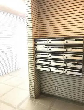 プラザ西麻布ビルの外観