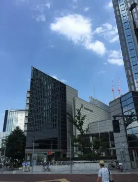 ハーモニーウィングの外観