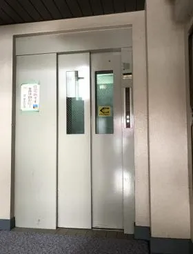 西麻布ラポートビルの外観