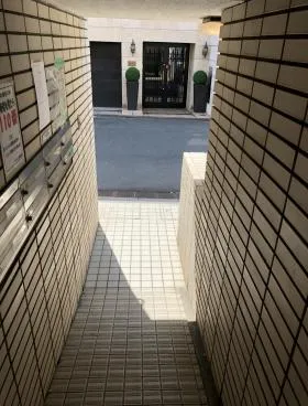 アーバンコート西麻布ビルの外観