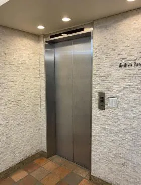 KSビルの外観