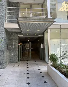 南青山ハウスビルの外観